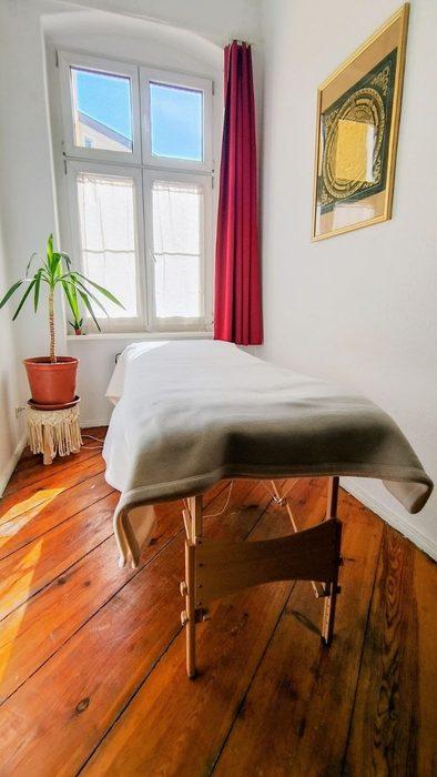 The massage table